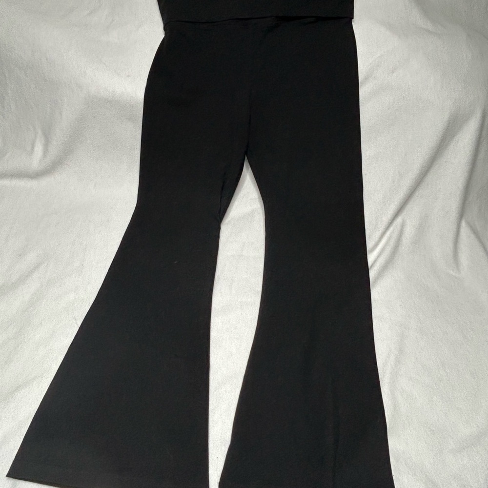PINK Victoria's Secret Black flare Pants new without tags